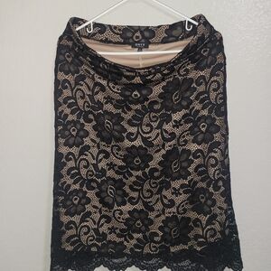 Onyx Black Floral Lace Pencil Skirt